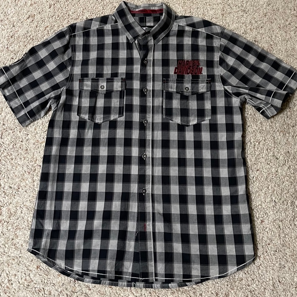 Harley Davidson Men’s Large black plaid shirt